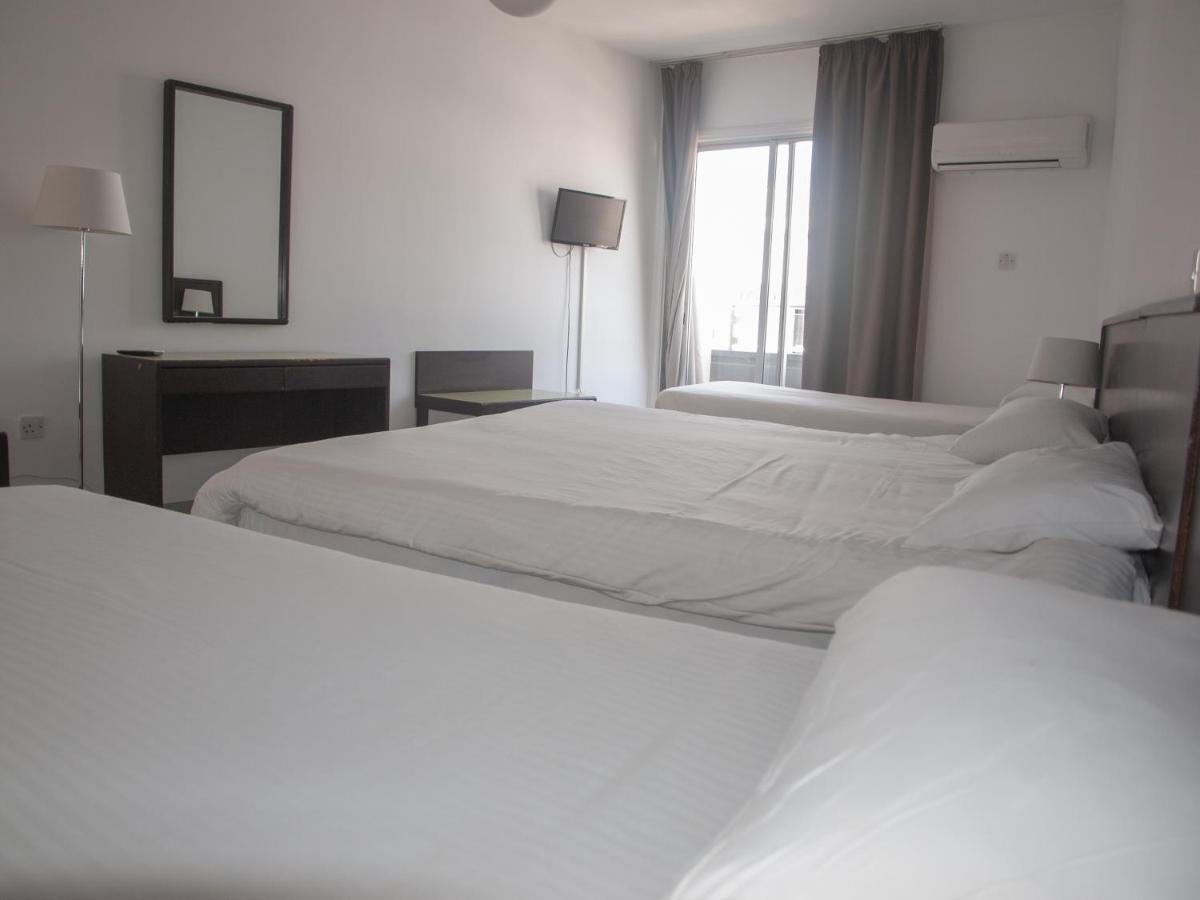 לרנקה Attic City Apartments מראה חיצוני תמונה